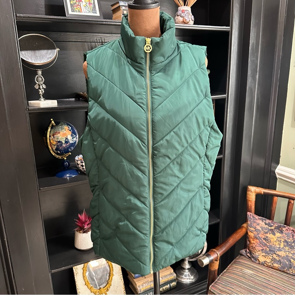 Michael Kors Emerald Green Puffer Vest with Gold Hardware – Size Large